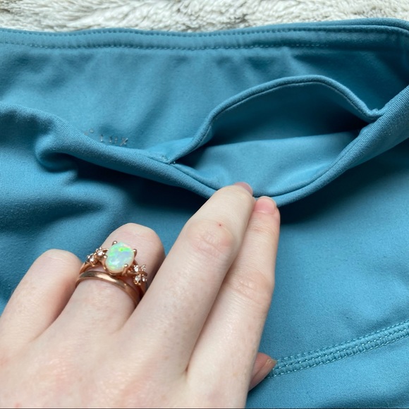 Yogalicious Lux Turquoise Leggings - Picture 5 of 6